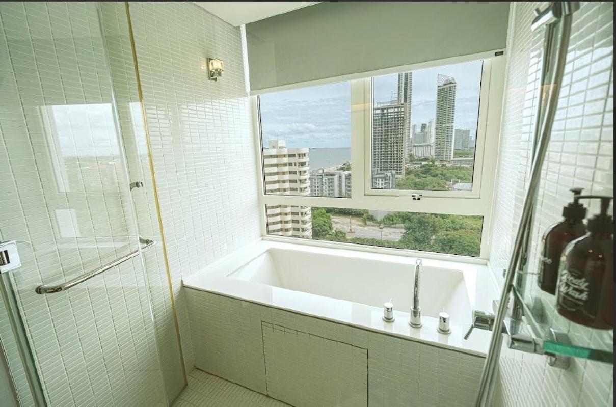 Veranda Residences Pattaya By Phung Jomtien Beach Buitenkant foto